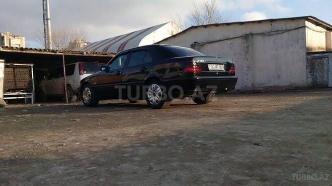 Mercedes C 180 2000, 284,500 km - 1.8 l - Bakı
