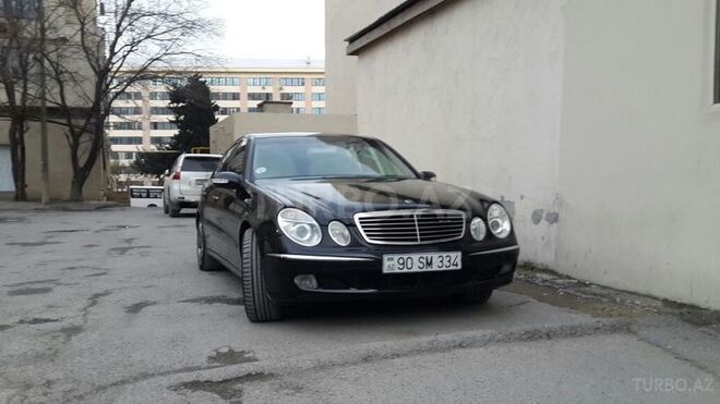 Mercedes E 320 2002, 200,000 km - 3.2 l - Bakı