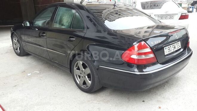 Mercedes E 320 2002, 200,000 km - 3.2 l - Bakı