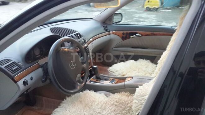 Mercedes E 320 2002, 200,000 km - 3.2 l - Bakı