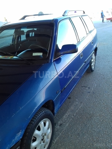 Opel Astra 1995, 323,820 km - 1.6 l - Ağstafa