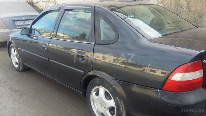 Opel Vectra 1996, 170,000 km - 2.0 l - Bakı
