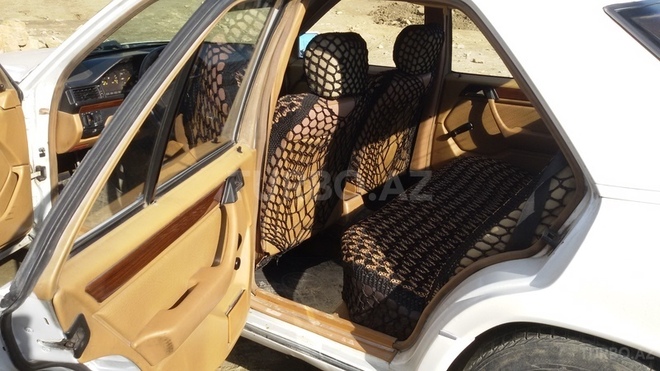 Mercedes E 200 1993, 380,000 km - 2.0 l - Bakı