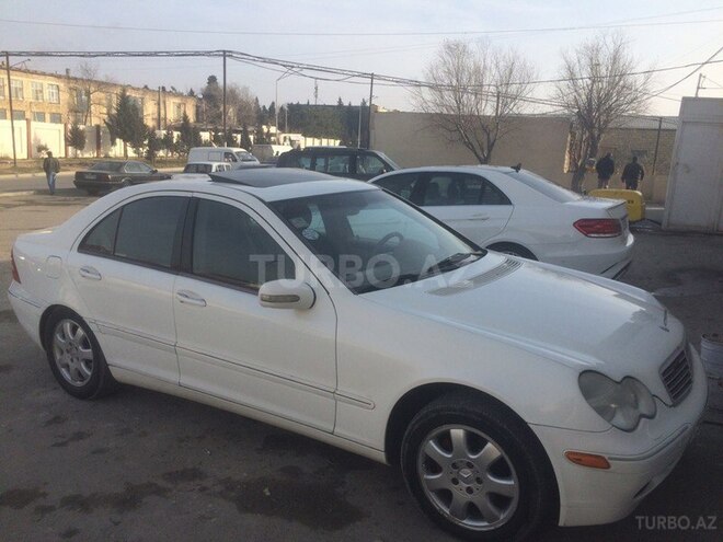 Mercedes C 240 2001, 260,000 km - 2.4 l - Sumqayıt