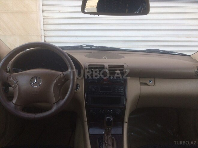 Mercedes C 240 2001, 260,000 km - 2.4 l - Sumqayıt