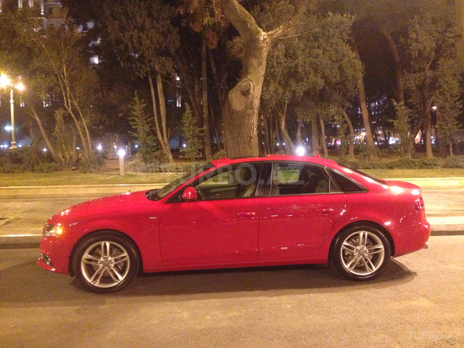 Audi A4 2009, 153,000 km - 2.0 l - Bakı