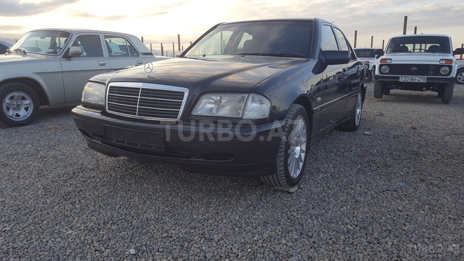 Mercedes C 200 1999, 195,752 km - 2.0 l - Gəncə