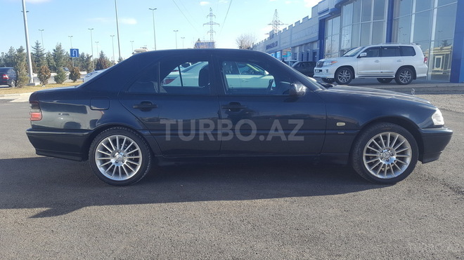Mercedes C 200 1999, 195,752 km - 2.0 l - Gəncə