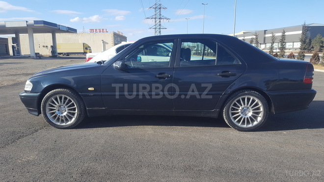 Mercedes C 200 1999, 195,752 km - 2.0 l - Gəncə