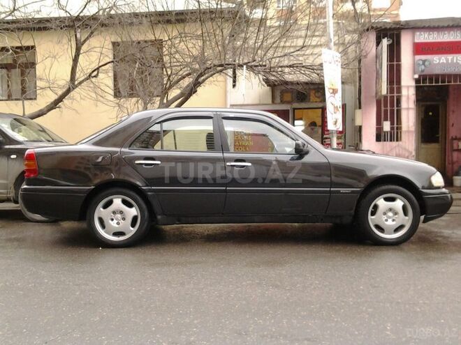 Mercedes C 180 1994, 289,000 km - 1.8 l - Bakı