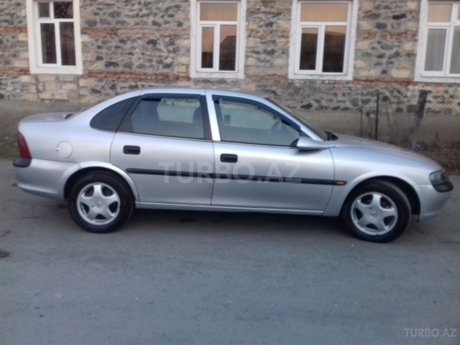 Opel Vectra 1997, 230,000 km - 1.8 л - Zaqatala