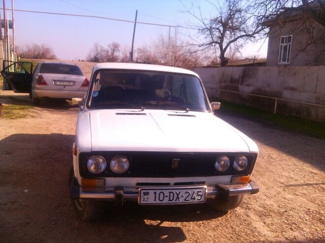 LADA (VAZ) 2106 1988, 90,000 km - 1.3 l - Salyan