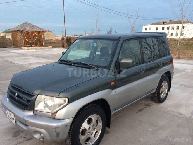 Mitsubishi Pajero io 2001, 290,000 km - 2.0 l - Bakı