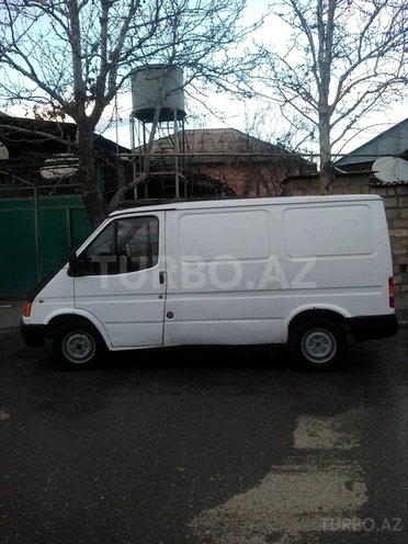 Ford Transit 1997, 200,000 km - 2.4 л - Yevlax