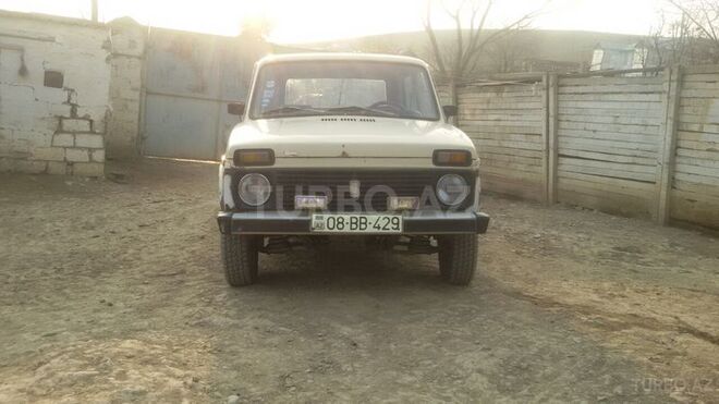 LADA (VAZ) Niva 1986, 74,000 km - 1.6 l - Qobustan