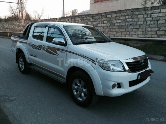 Toyota Hilux 2012, 102,000 km - 2.5 l - Bakı