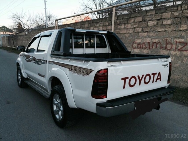 Toyota Hilux 2012, 102,000 km - 2.5 l - Bakı
