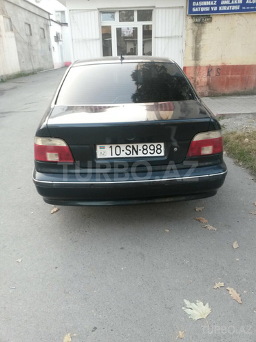 BMW 523 1998, 410,000 km - 2.5 l - Göyçay