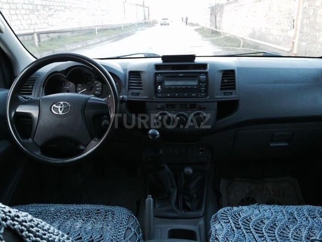 Toyota Hilux 2012, 102,000 km - 2.5 l - Bakı