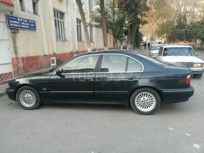 BMW 523 1998, 410,000 km - 2.5 l - Göyçay