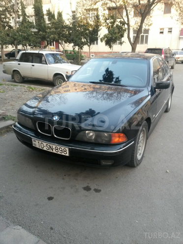BMW 523 1998, 410,000 km - 2.5 l - Göyçay