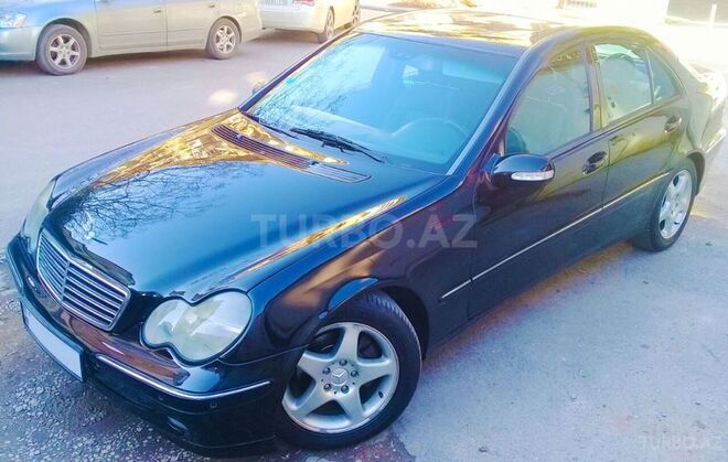 Mercedes C 220 2000, 298,000 km - 2.2 л - Bakı
