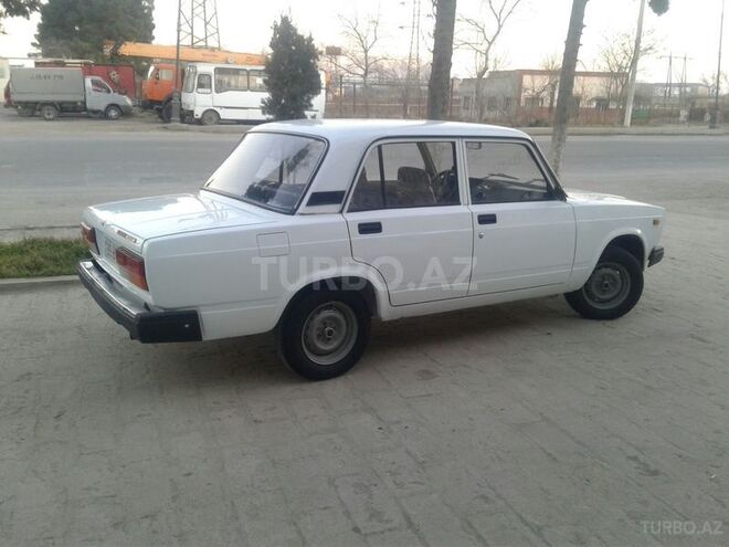 LADA (VAZ) 2107 2011, 75,827 km - 1.6 l - Salyan