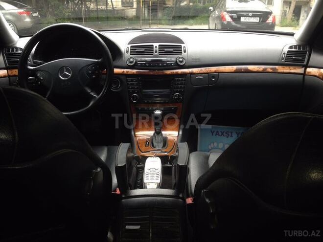 Mercedes E 270 2002, 272,000 km - 2.7 l - Bakı