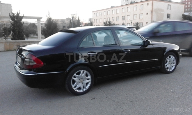 Mercedes E 270 2002, 272,000 km - 2.7 l - Bakı