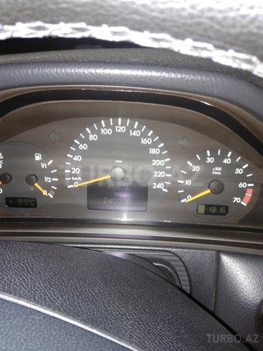 Mercedes E 240 1999, 240,000 km - 2.4 l - Bakı