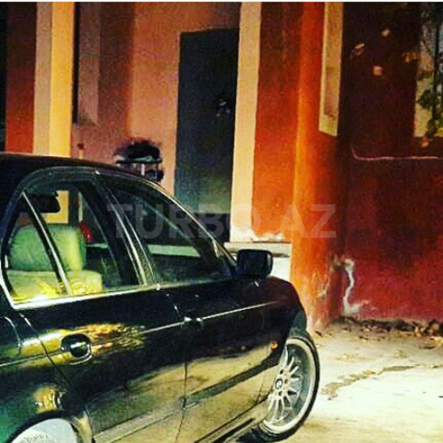 BMW 523 1998, 336,000 km - 2.5 l - Bakı