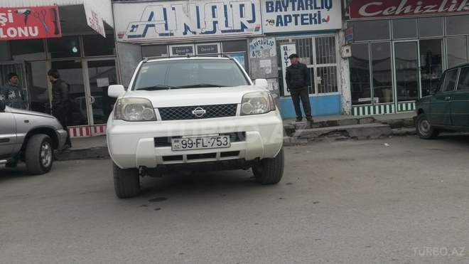 Nissan X-Trail 2002, 182,000 km - 2.0 l - Balakən