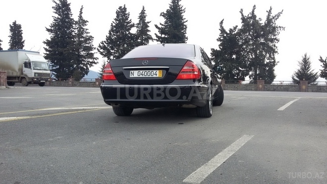 Mercedes E 240 2003, 230,270 km - 2.6 l - Qax
