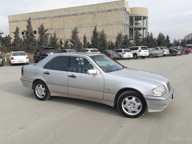 Mercedes C 180 1999, 200,264 km - 1.8 л - Sumqayıt