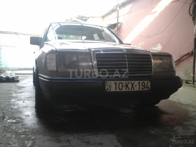 Mercedes E 200 1989, 163,543 km - 2.0 л - Bakı