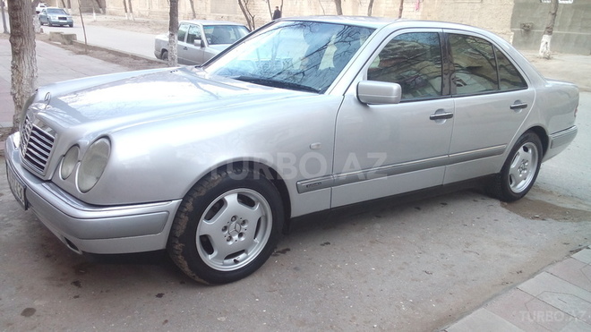 Mercedes E 280 1996, 255,000 km - 2.8 l - Sumqayıt