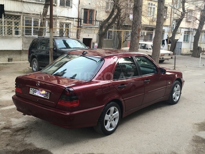 Mercedes C 180 1999, 166,000 km - 1.8 l - Bakı