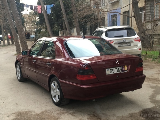 Mercedes C 180 1999, 166,000 km - 1.8 l - Bakı
