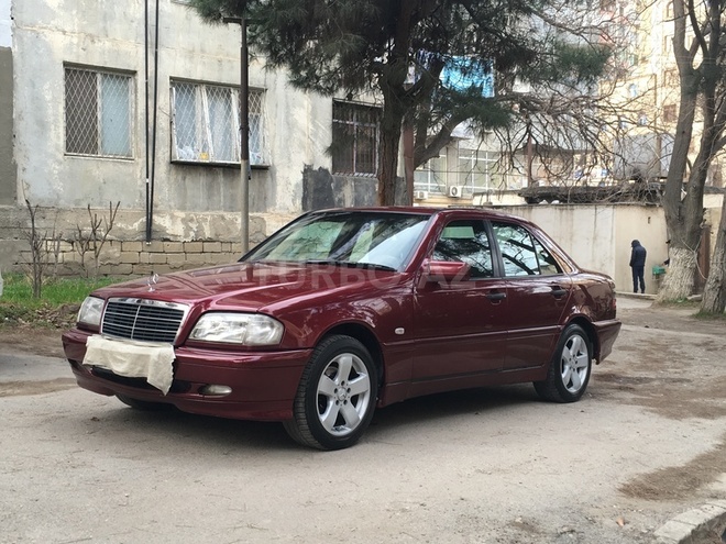 Mercedes C 180 1999, 166,000 km - 1.8 l - Bakı