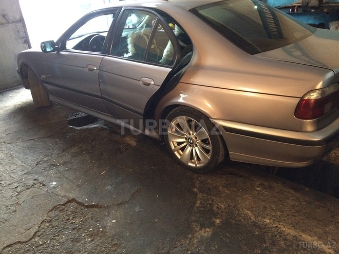 BMW 530 1996, 343,000 km - 2.8 л - Bakı