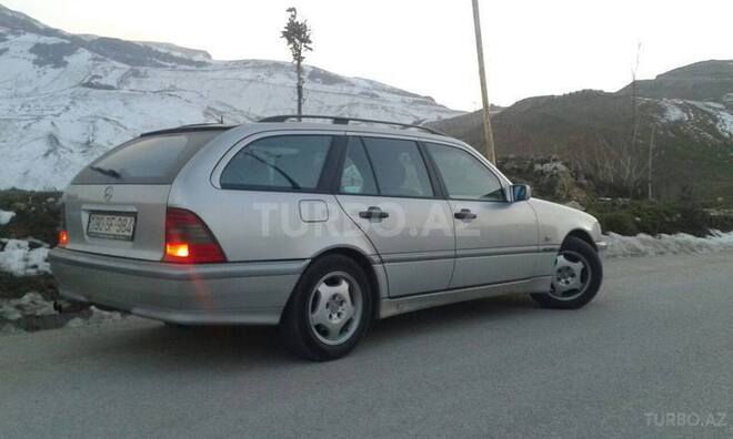 Mercedes C 200 2000, 450,000 km - 2.0 l - Quba