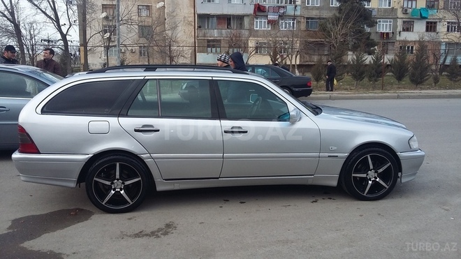 Mercedes C 220 1998, 377,000 km - 2.2 l - Sumqayıt