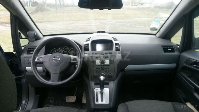 Opel Zafira 2005, 230,000 km - 2.2 л - Bakı
