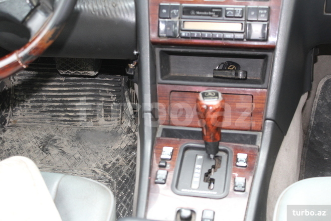 Mercedes C 220 1995, 197,546 km - 2.2 л - Bakı