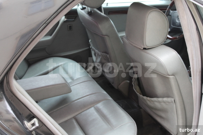 Mercedes C 220 1995, 197,546 km - 2.2 л - Bakı