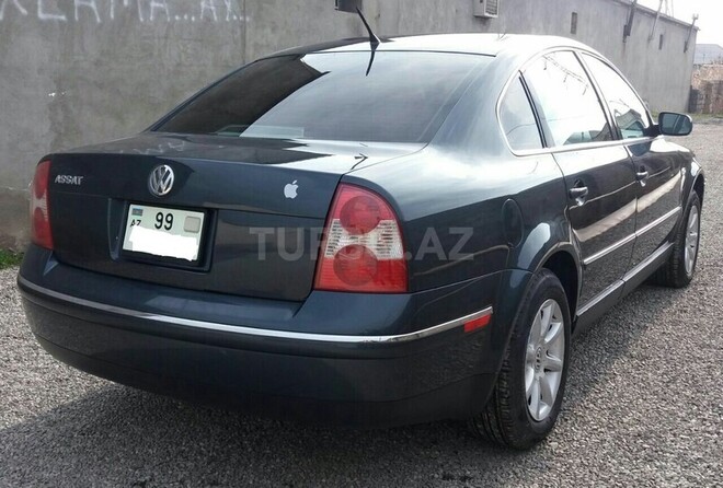 Volkswagen Passat 2003, 176,000 km - 1.8 l - Sumqayıt