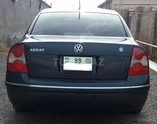 Volkswagen Passat 2003, 176,000 km - 1.8 l - Sumqayıt