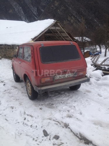 LADA (VAZ) Niva 1996, 100,000 km - 1.6 l - Qax