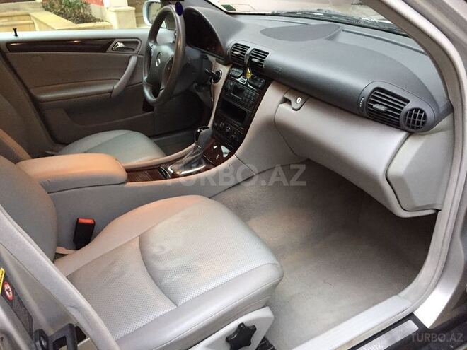 Mercedes C 240 2002, 294,000 km - 2.6 l - Bakı