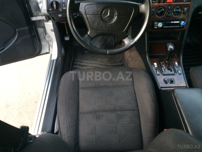Mercedes C 200 1998, 2,930,000 km - 2.0 l - Bakı